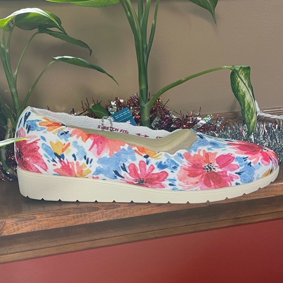 SKECHERS CLEO FLEX WEDGE. FLORESSENCE/PINK MULTI. SIZE 11 WIDE. - Picture 2 of 8